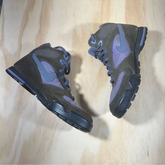 Nike Vintage Purple Brown Hiking Boots Women’s Size 6.5 - Picture 4 of 9